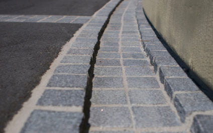 graphite granite flamed top split edges cobblestone curb