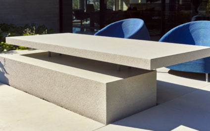 Almande Sandstone table bench